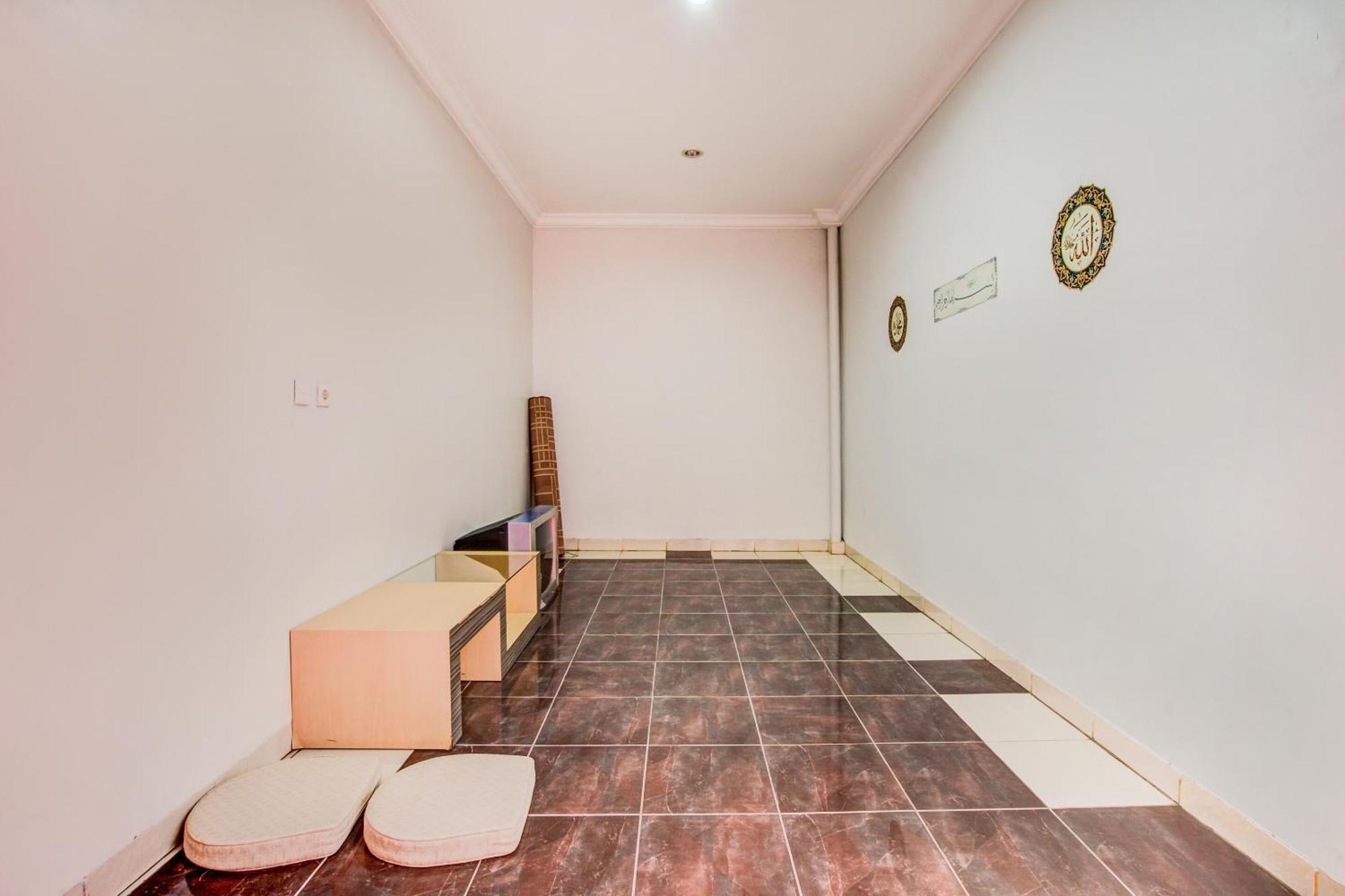 Spot On 2182 Al-Ghani 2 Syariah Padang  Exterior photo
